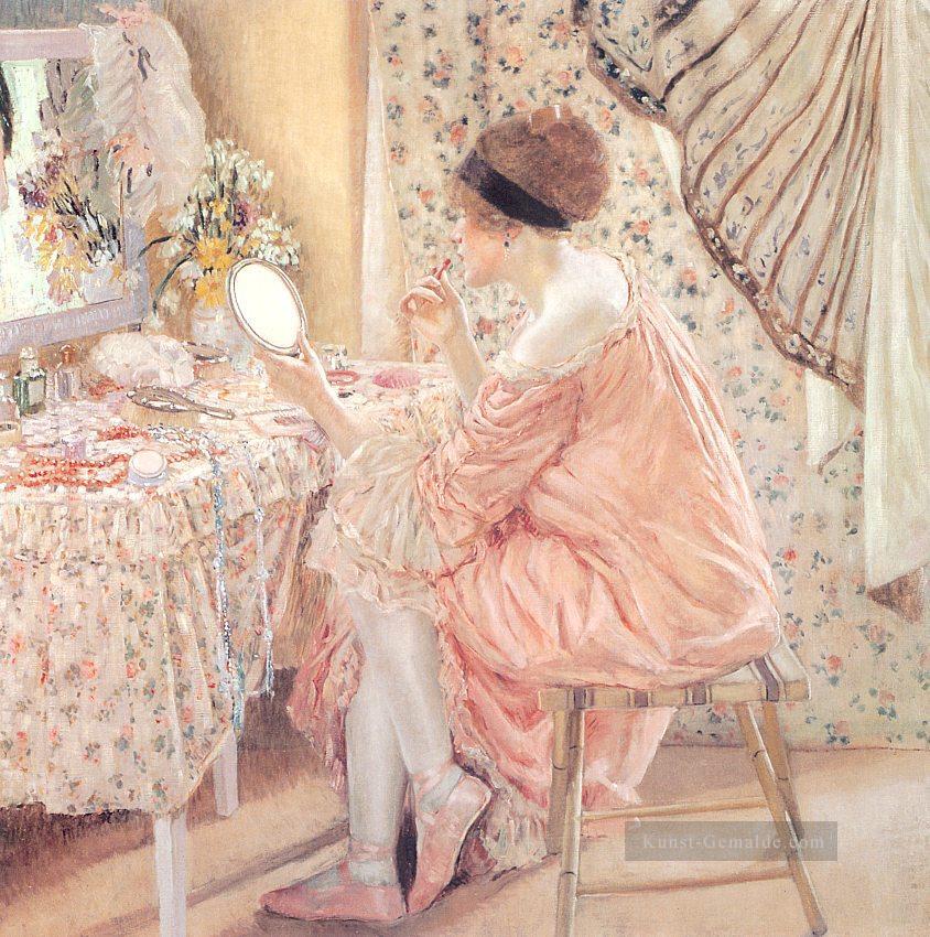 Vor ihrem Auftritt La Toilette Impressionist Frauen Frederick Carl Frieseke Ölgemälde